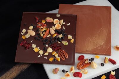 Tablette chocolat noix et fruits | Gourmandises chocolatées | Pâtisserie Chocolaterie Raffin